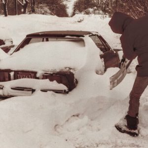 74 Fiat x1-9 snowed in 