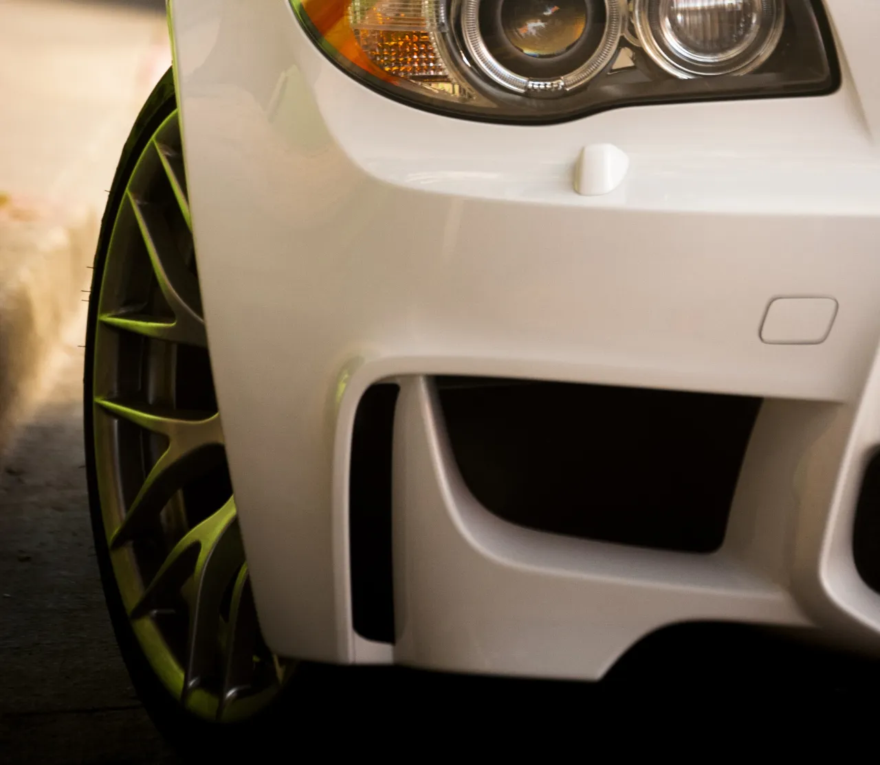 BMW 1M Details