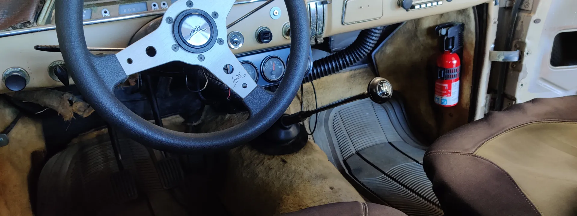 Volvo 122S Interior