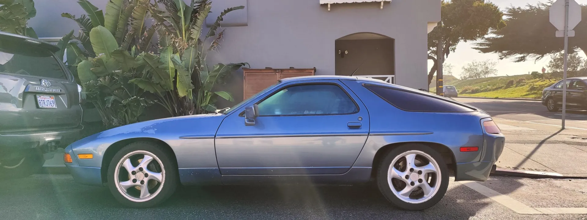 Porsche 928