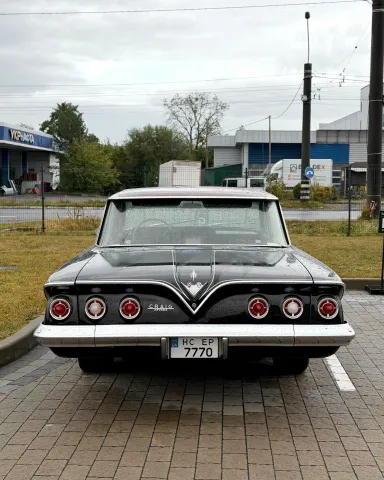 Chevy Impala photo 4