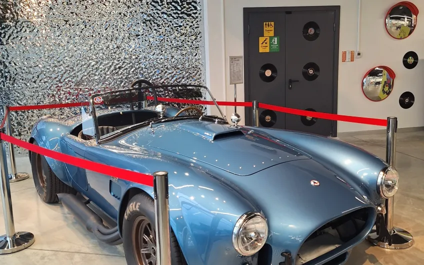 Shelby Cobra 