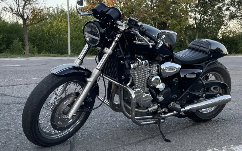Triumph Thunderbird