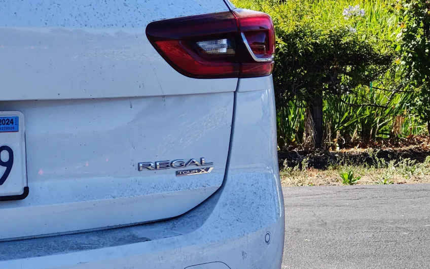Buick Regal Tour X