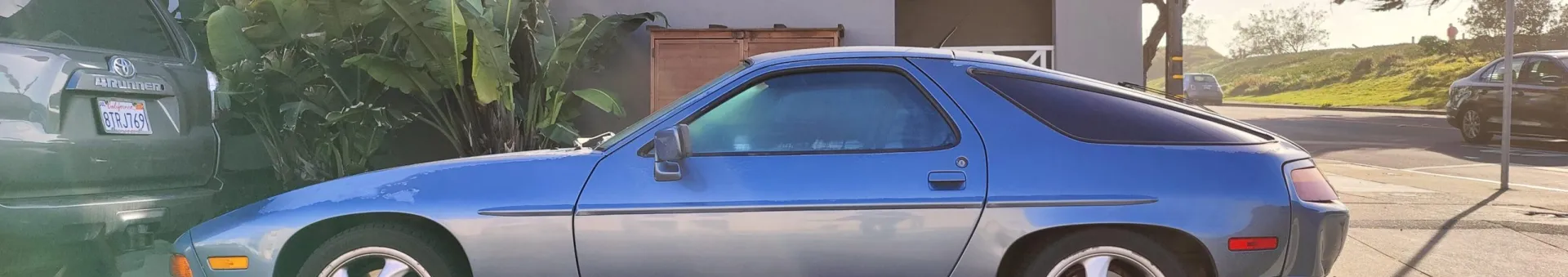 Porsche 928